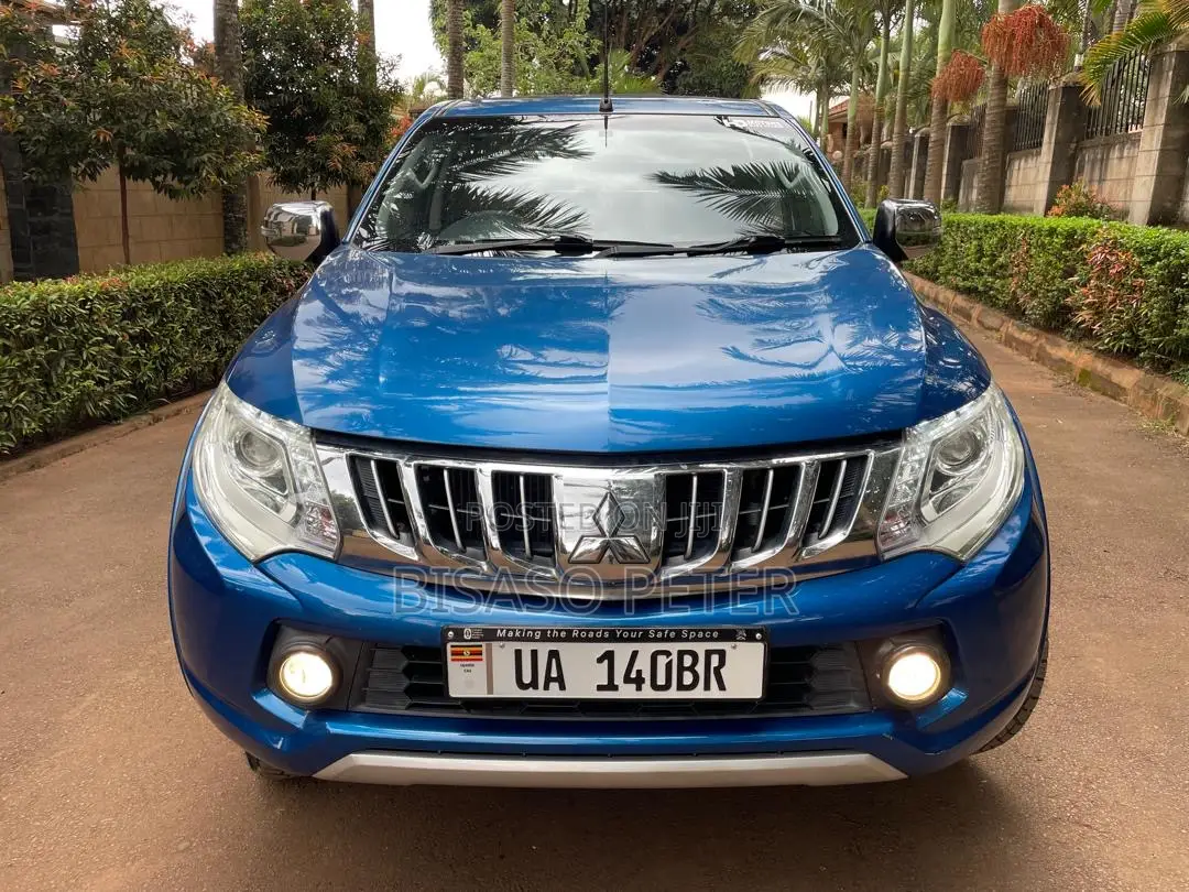 Mitsubishi L200 2016 Blue