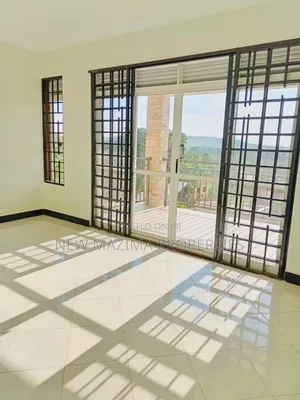 Mini Flat in Kitende Ntebe Rd, Central Division for sale