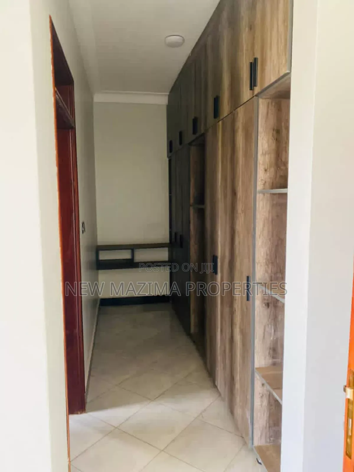 Mini Flat in Kitende Ntebe Rd, Central Division for sale