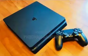 Ps4 Slim, 2 Controllers, 11 Game All Those Games Are Waiting for You