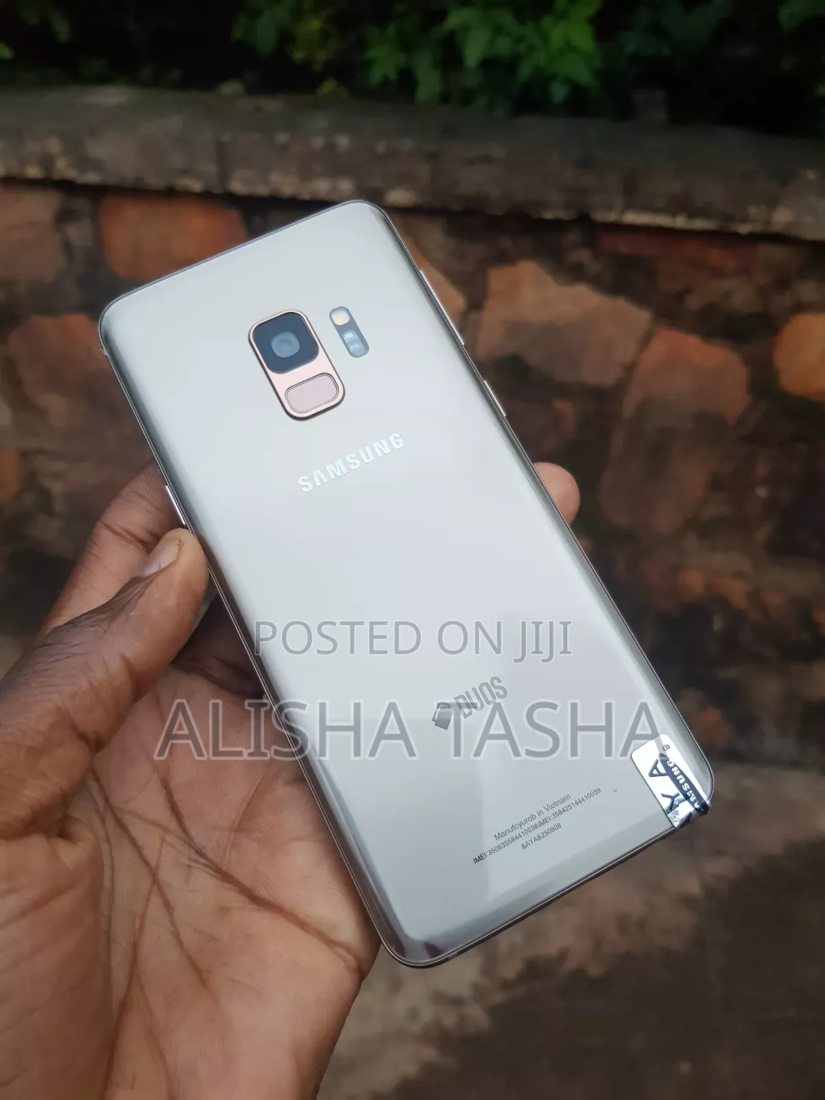 New Samsung Galaxy S9 64 GB Gold