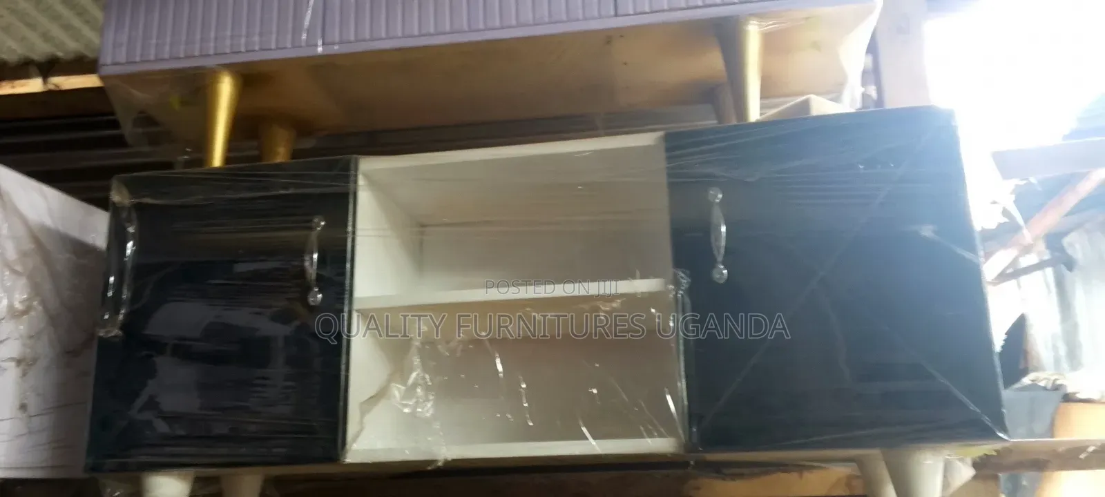 Super Quality Tv Stand