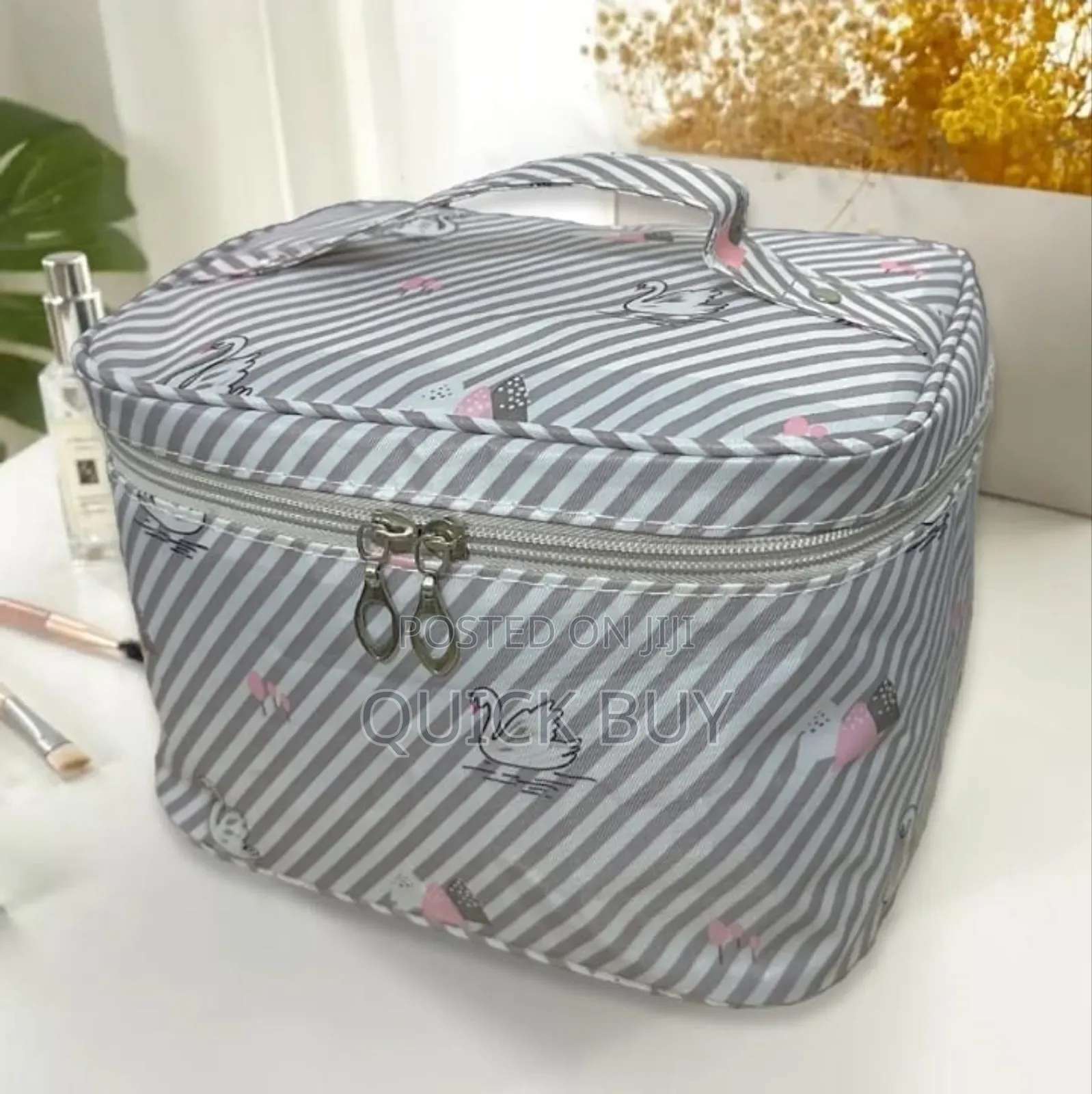 New Waterproof Make Up and Cosmetics Travel Storage Bag