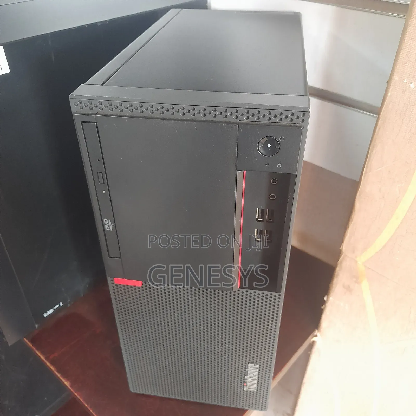 Desktop Computer Lenovo ThinkCentre 24 16GB Intel Core I7 SSD 256GB