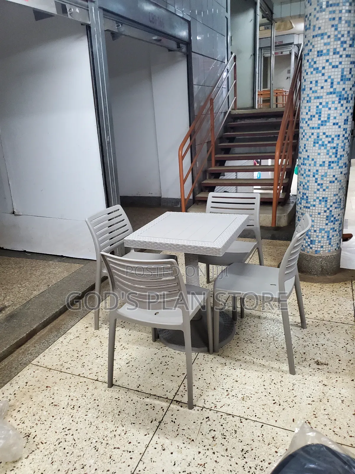 Imported Outdoor Plastic Chairs and Table Plastic Table