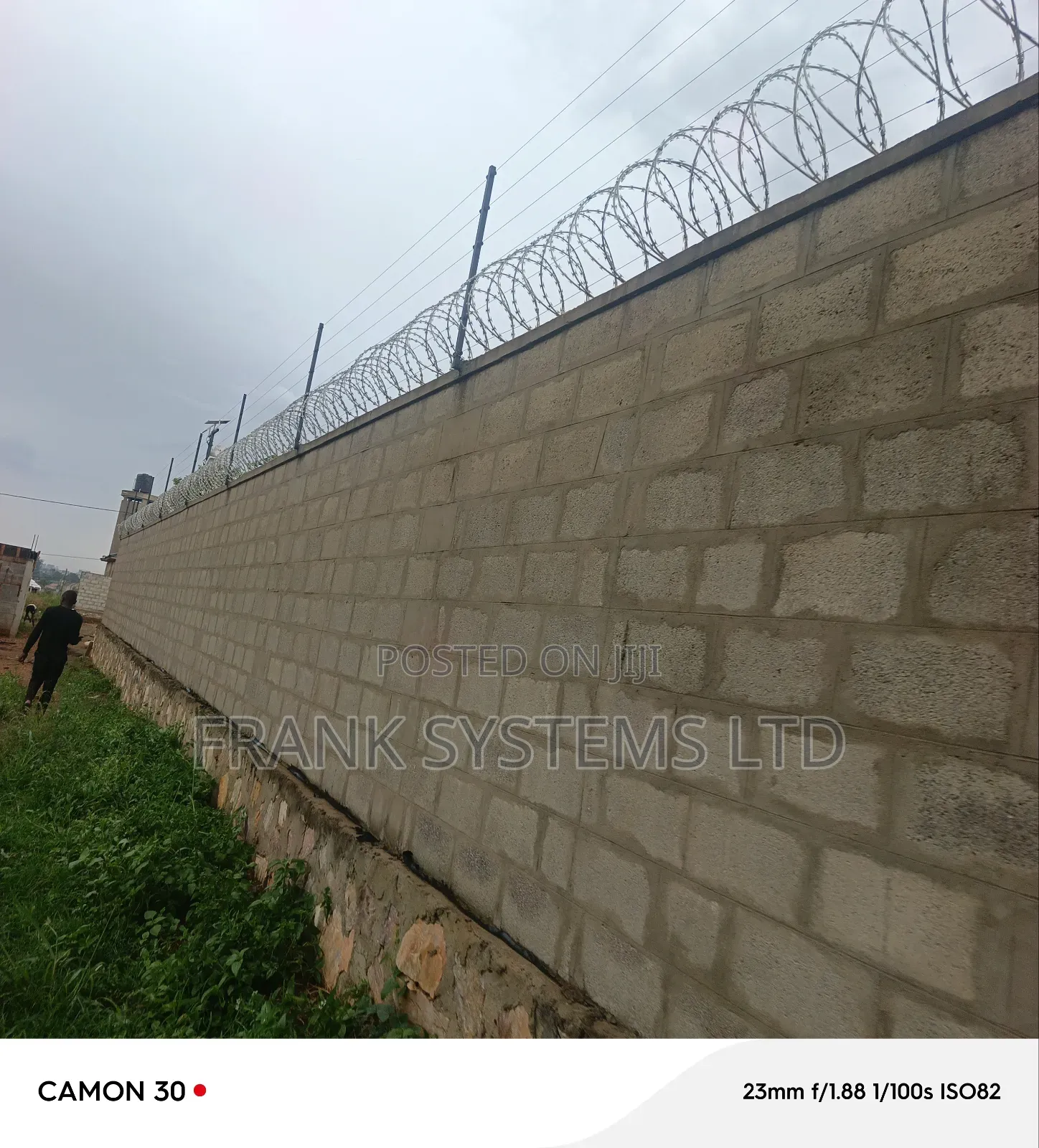 Electric Fence With Tamper Alarm