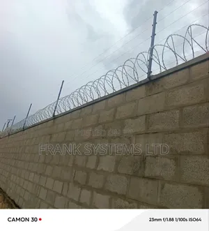 Electric Fence With Tamper Alarm