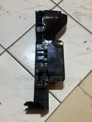 Hiace Drone Bumper Lock / Support