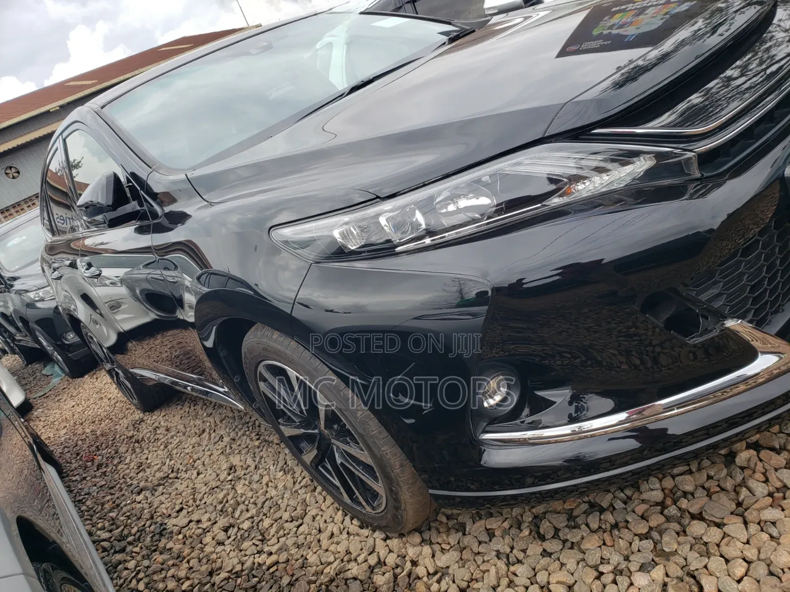 Toyota Harrier 2.0 2016 Black