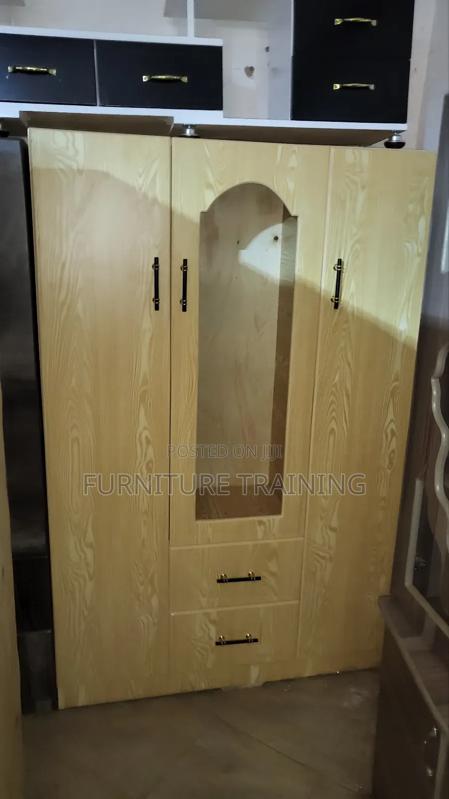 Wardrobe 4x6fts Available Brand New