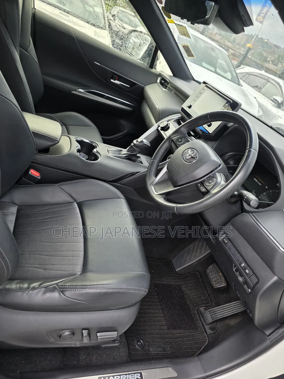 Toyota Harrier 2.0 2020 Pearl