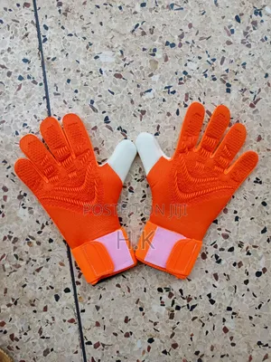 Soccer Goalkeeper Gloves