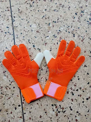 Soccer Goalkeeper Gloves