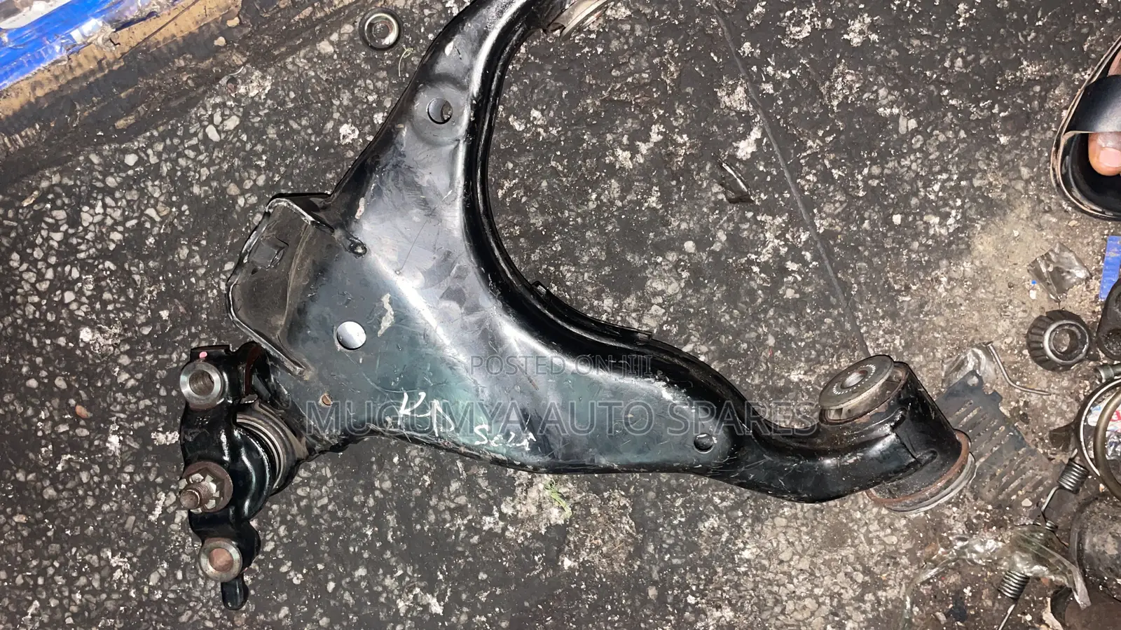 Land Cruiser 200 Lower Suspension Plate