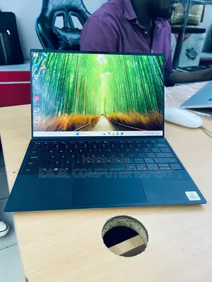 New Laptop Dell XPS 13 9310 8GB Intel Core I7 SSD 512GB
