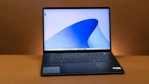 Laptop 8GB Intel Core i5 HDD+SSD 500GB