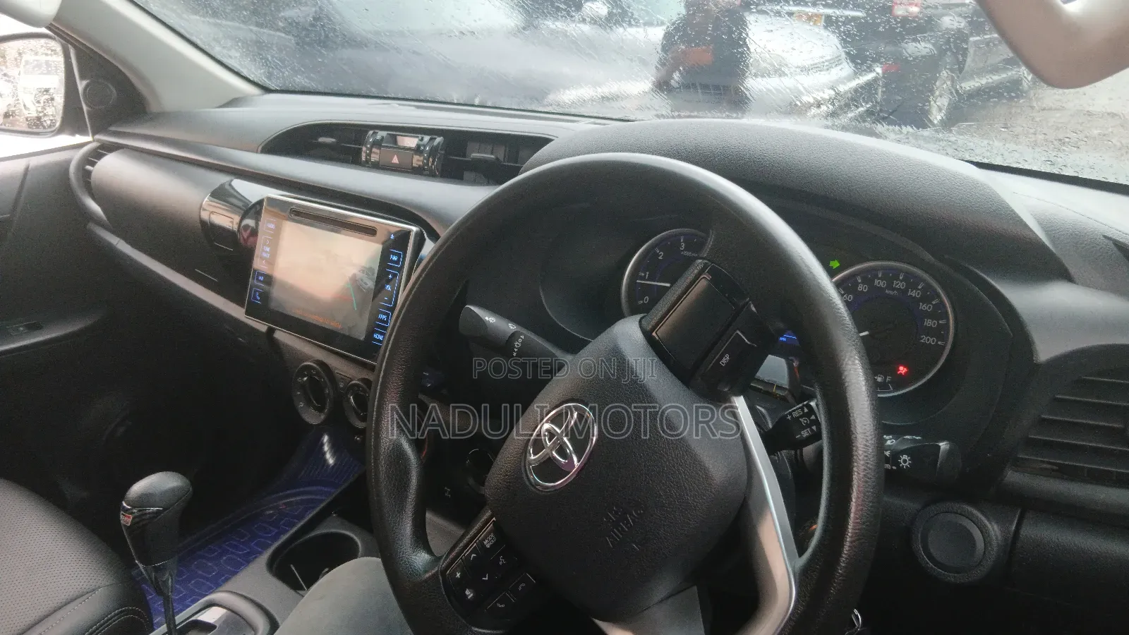 Toyota Hilux 2018 Green