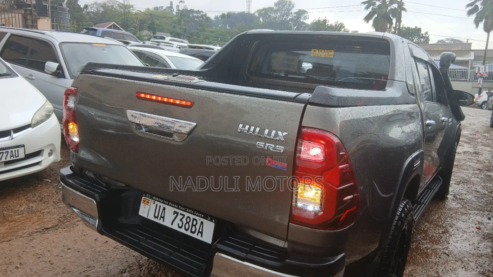 Toyota Hilux 2018 Green