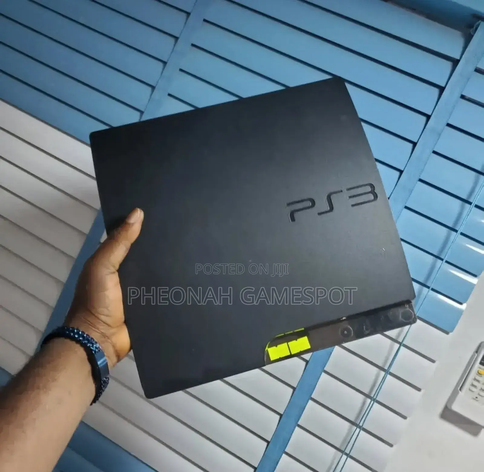 Cheapest Playstation 3 Slim on Jiji. Comes With 15 Games and 2 Pads