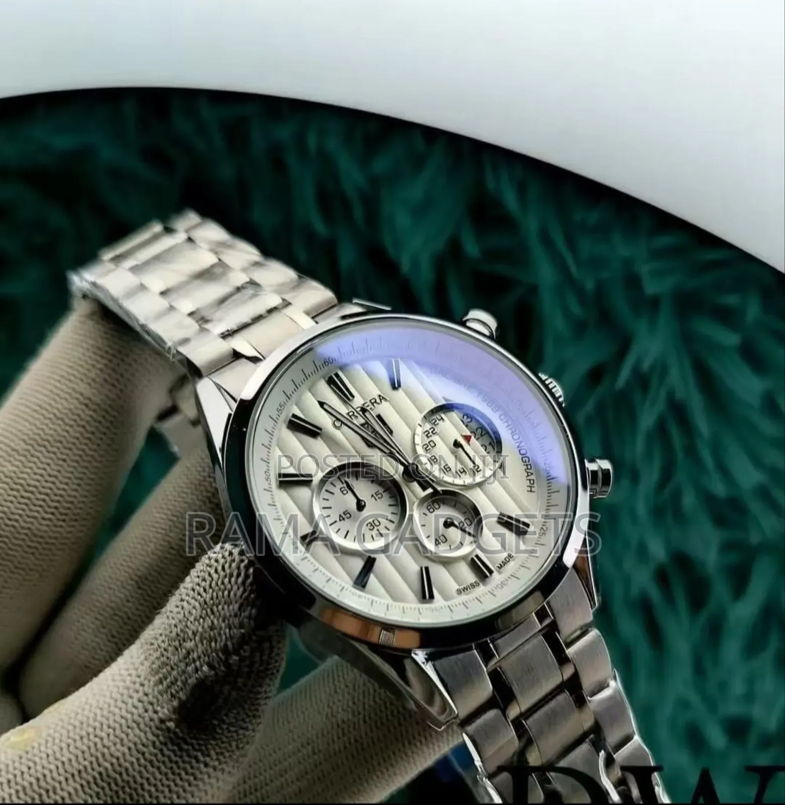 Calibre 1989 Chronograph Watch