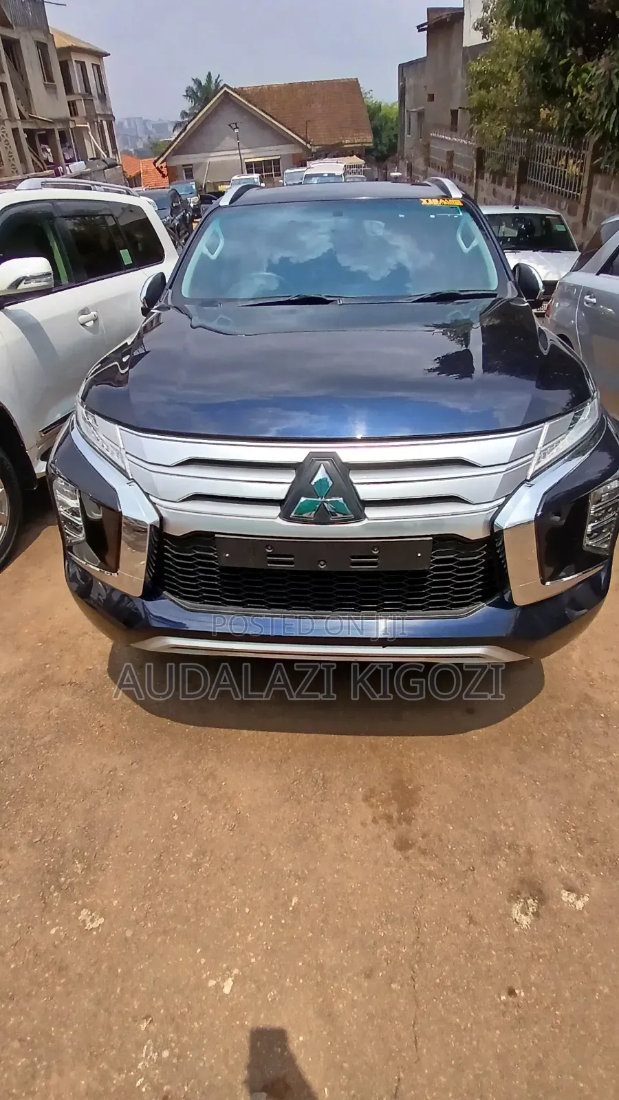 Mitsubishi Pajero Sport 2020 Blue