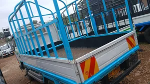Mitsubish Canter Truck