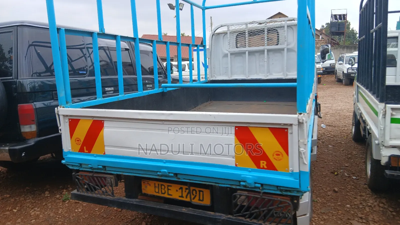 Mitsubish Canter Truck