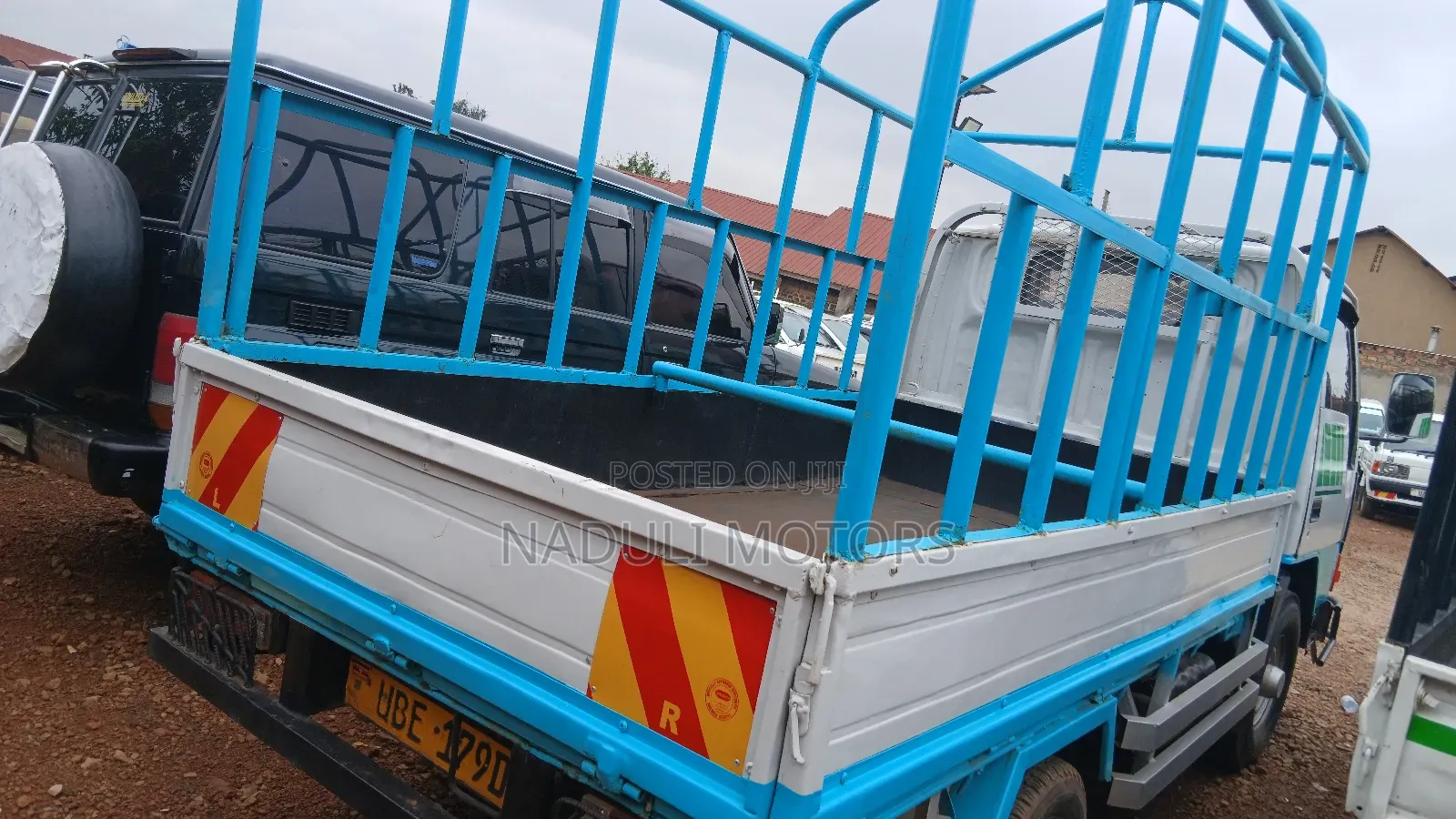 Mitsubish Canter Truck