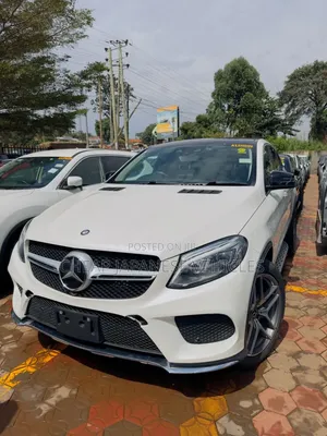 Mercedes-Benz GLE-Class GLE 350d 4MATIC 2018 White