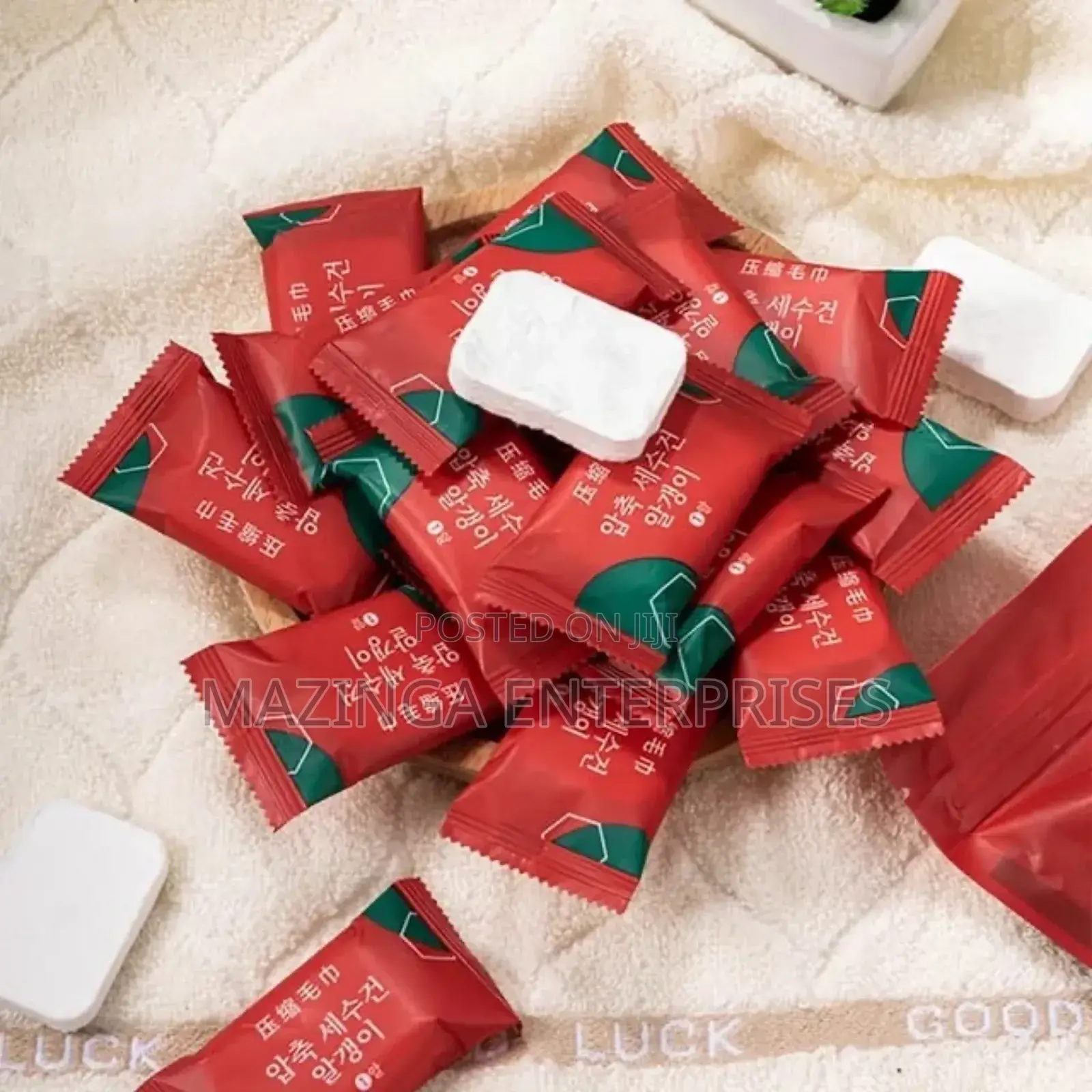 Reusable Magic Tablet Towel That Expand in Water for Hand or Face Wash