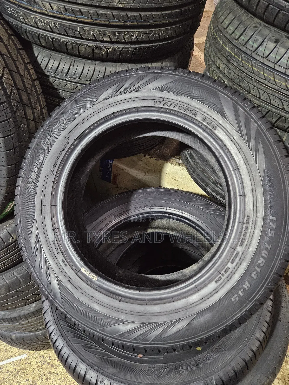 175 70 R14 Dunlop Original You Used It Upto You Get Tired.