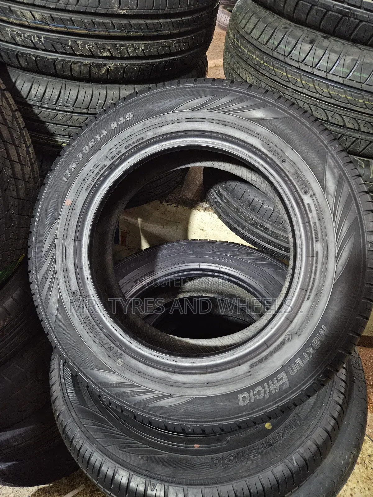 175 70 R14 Dunlop Original You Used It Upto You Get Tired.