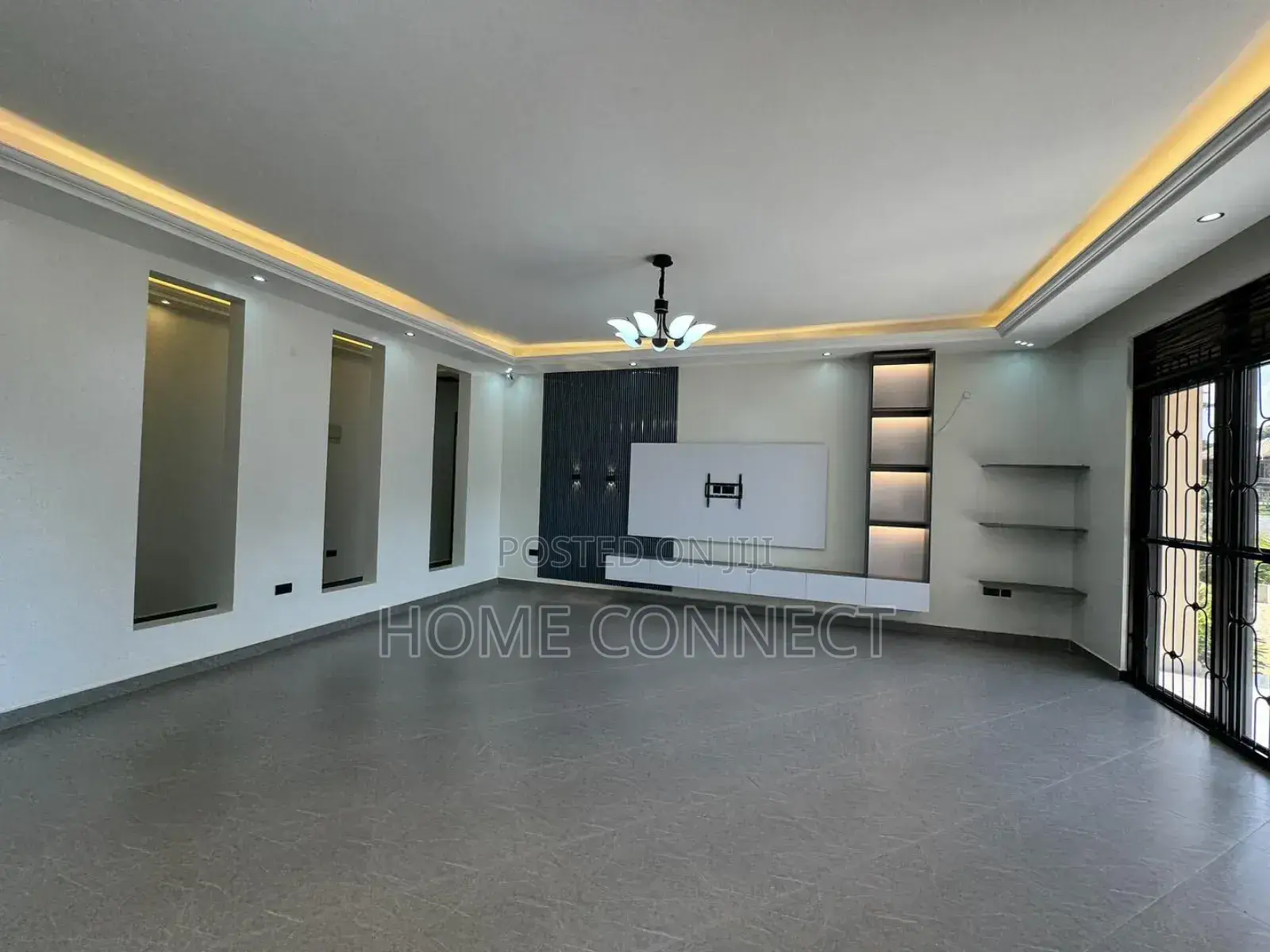 4bdrm Bungalow in Muyenga, Central Division for rent