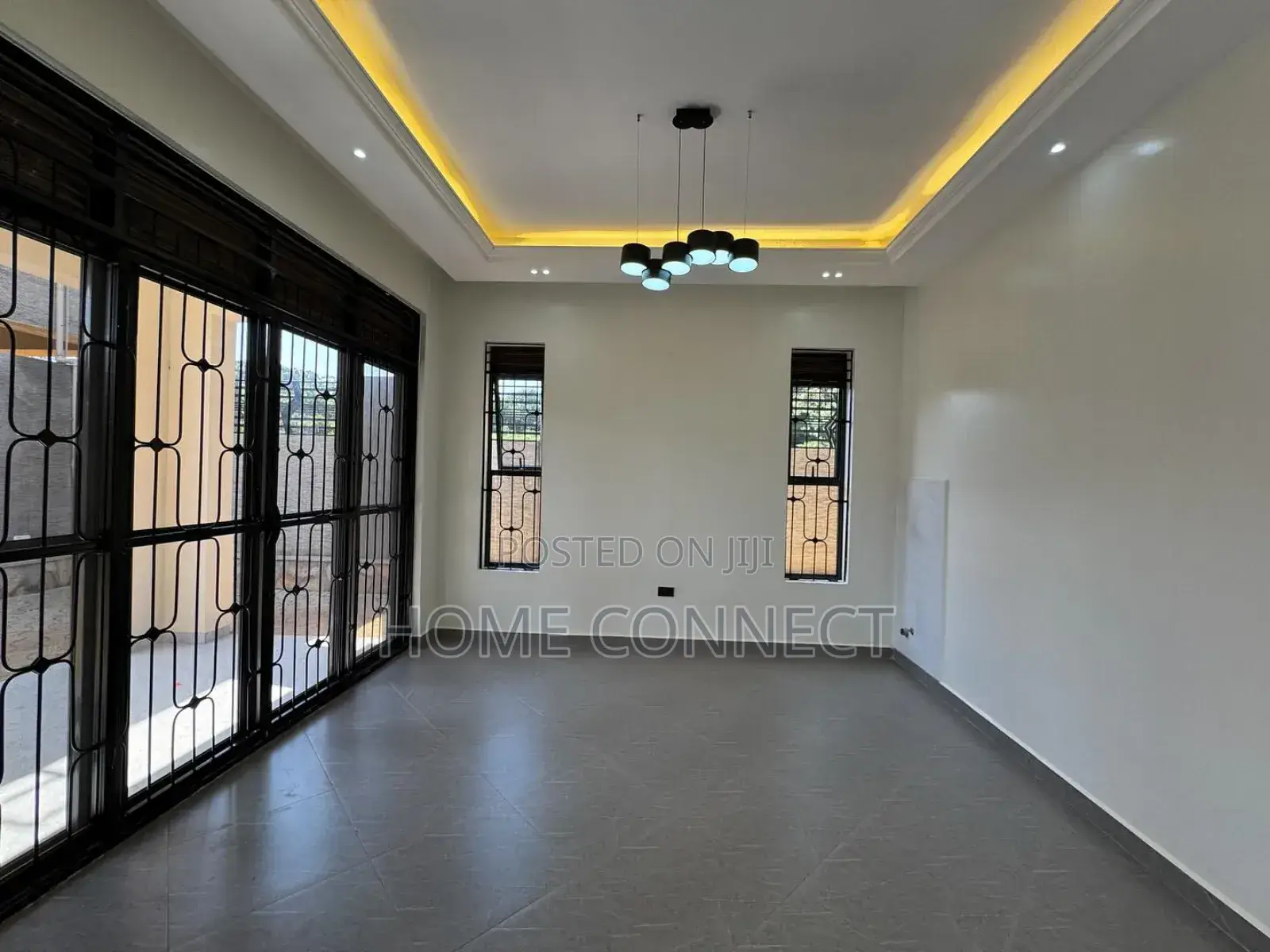 4bdrm Bungalow in Muyenga, Central Division for rent