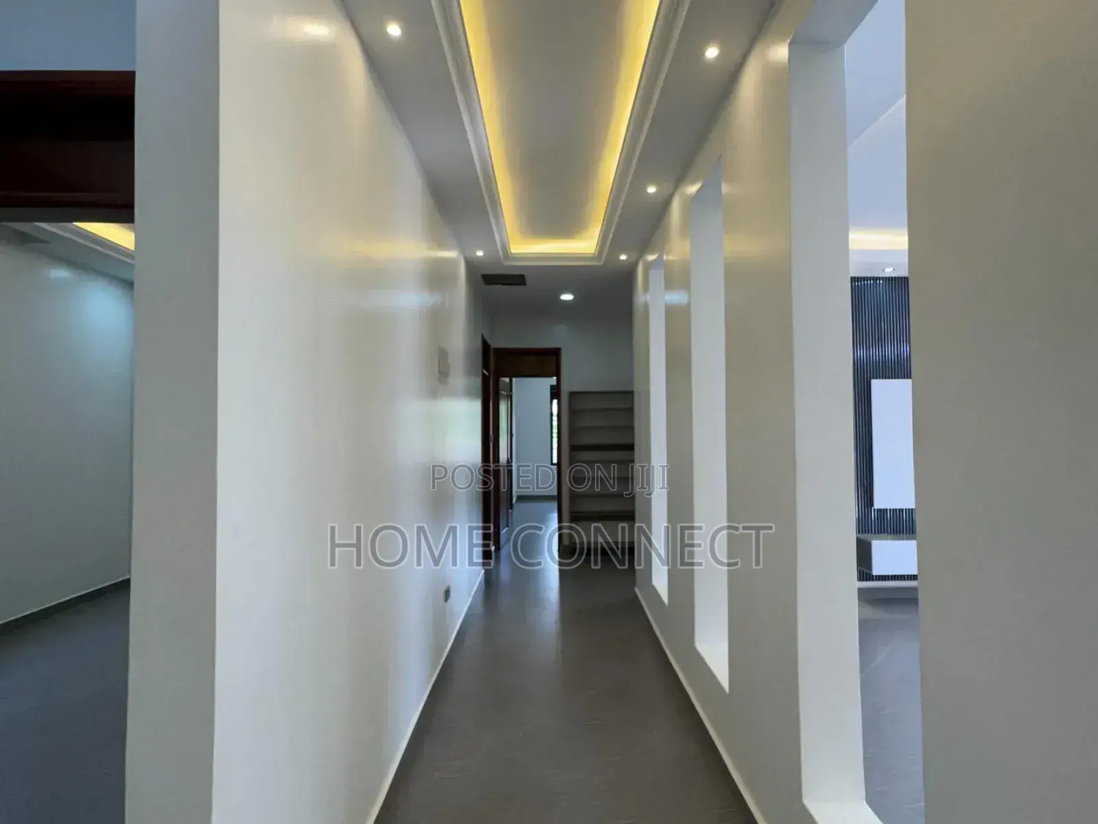 4bdrm Bungalow in Muyenga, Central Division for rent