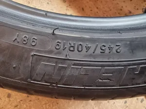 245/40r19 Michelin in Good Condition.