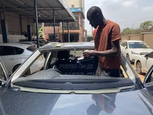 Windscreen Glass Changing