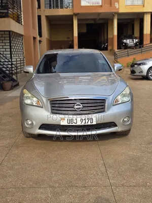 Nissan Fuga 2013 Silver
