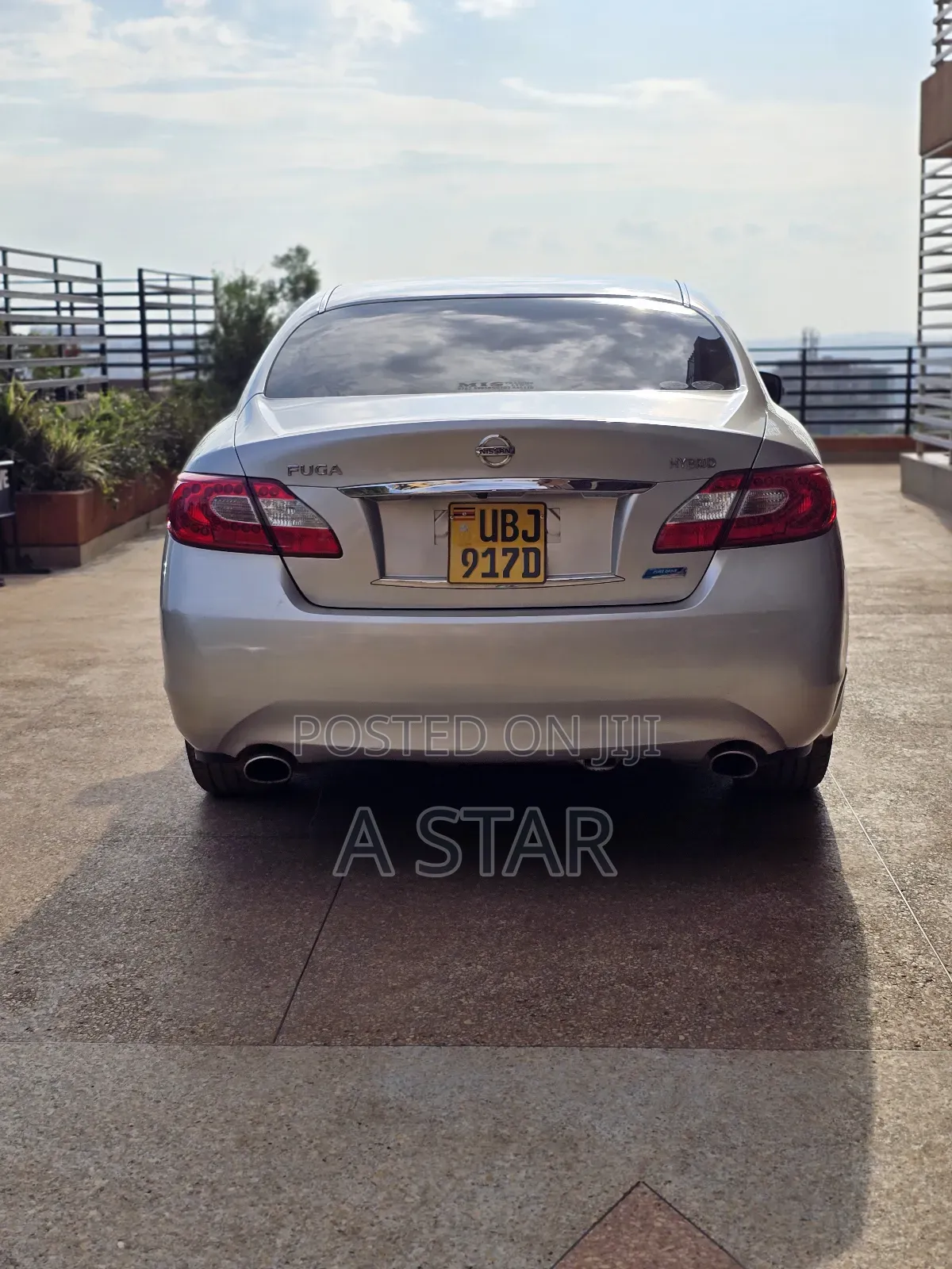 Nissan Fuga 2013 Silver