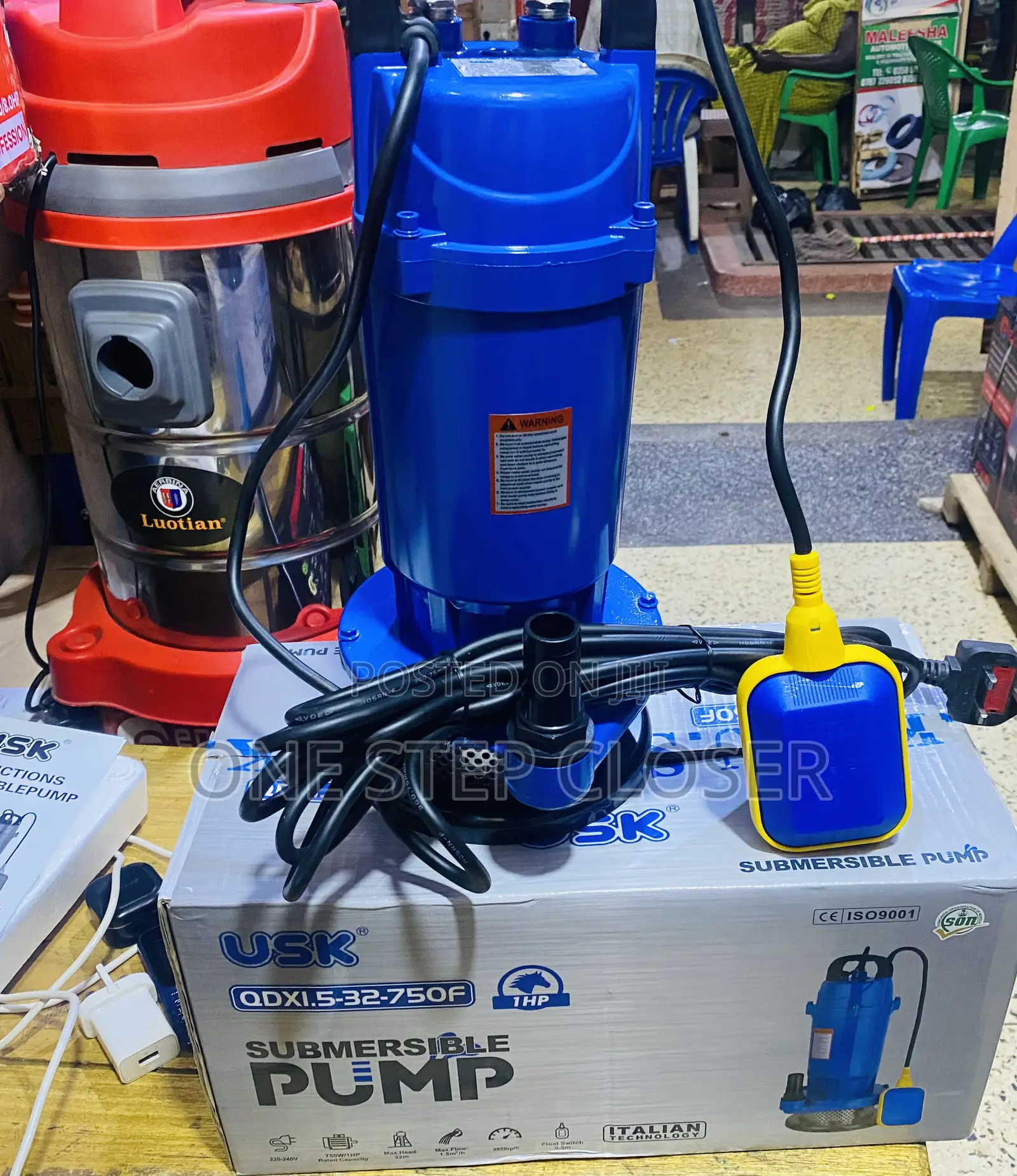 Usk 32 Meters Submasible Water Pump / 104 Feet Underground Wheel Pump
