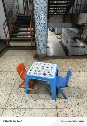 Reading Plastic Kids Table and 2 Chairs