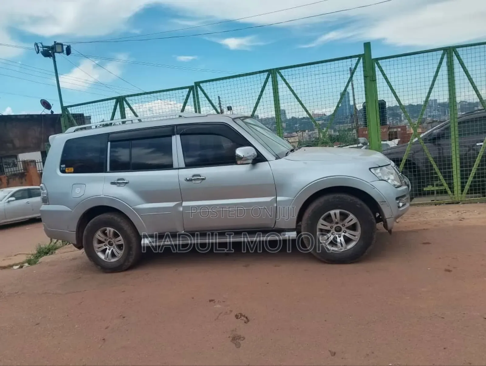 Mitsubishi Pajero 2010
