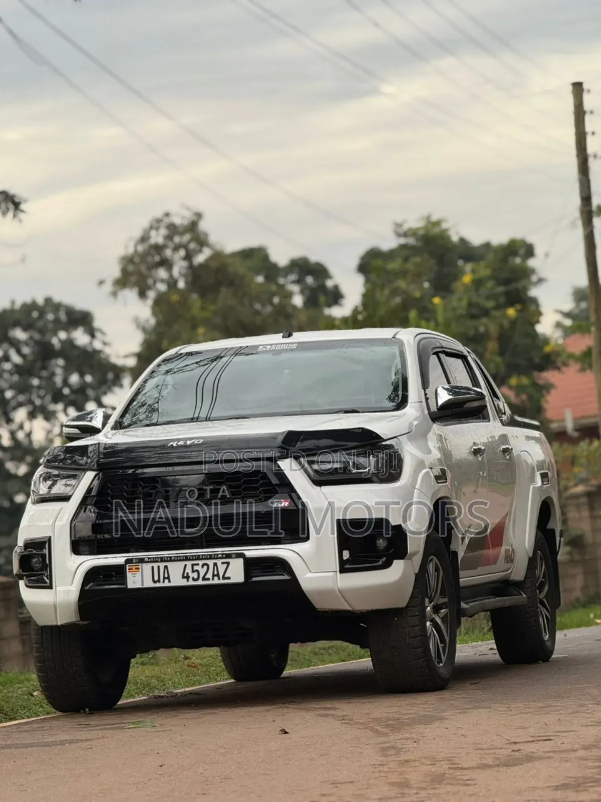 Toyota Land Cruiser Prado 2018 White