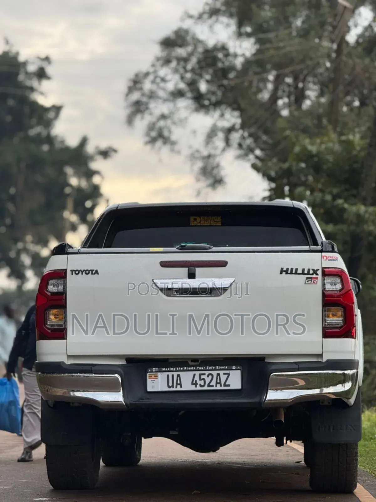 Toyota Land Cruiser Prado 2018 White