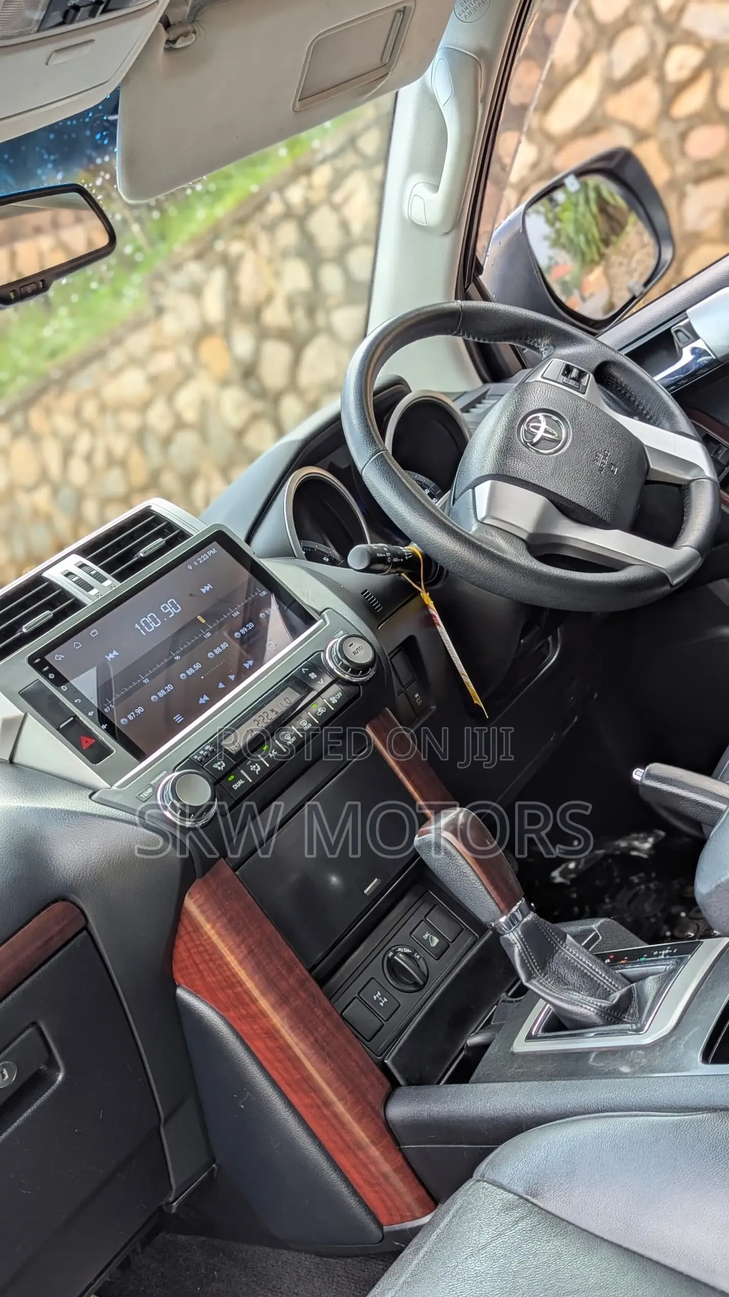 Toyota Land Cruiser Prado 2018 Black