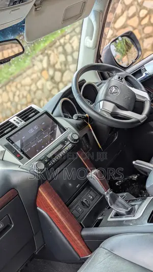 Toyota Land Cruiser Prado 2018 Black
