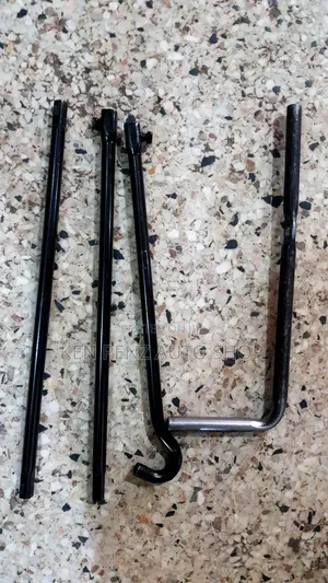 Landcruiser Ronaldo Spare Tyre and Jack Handles