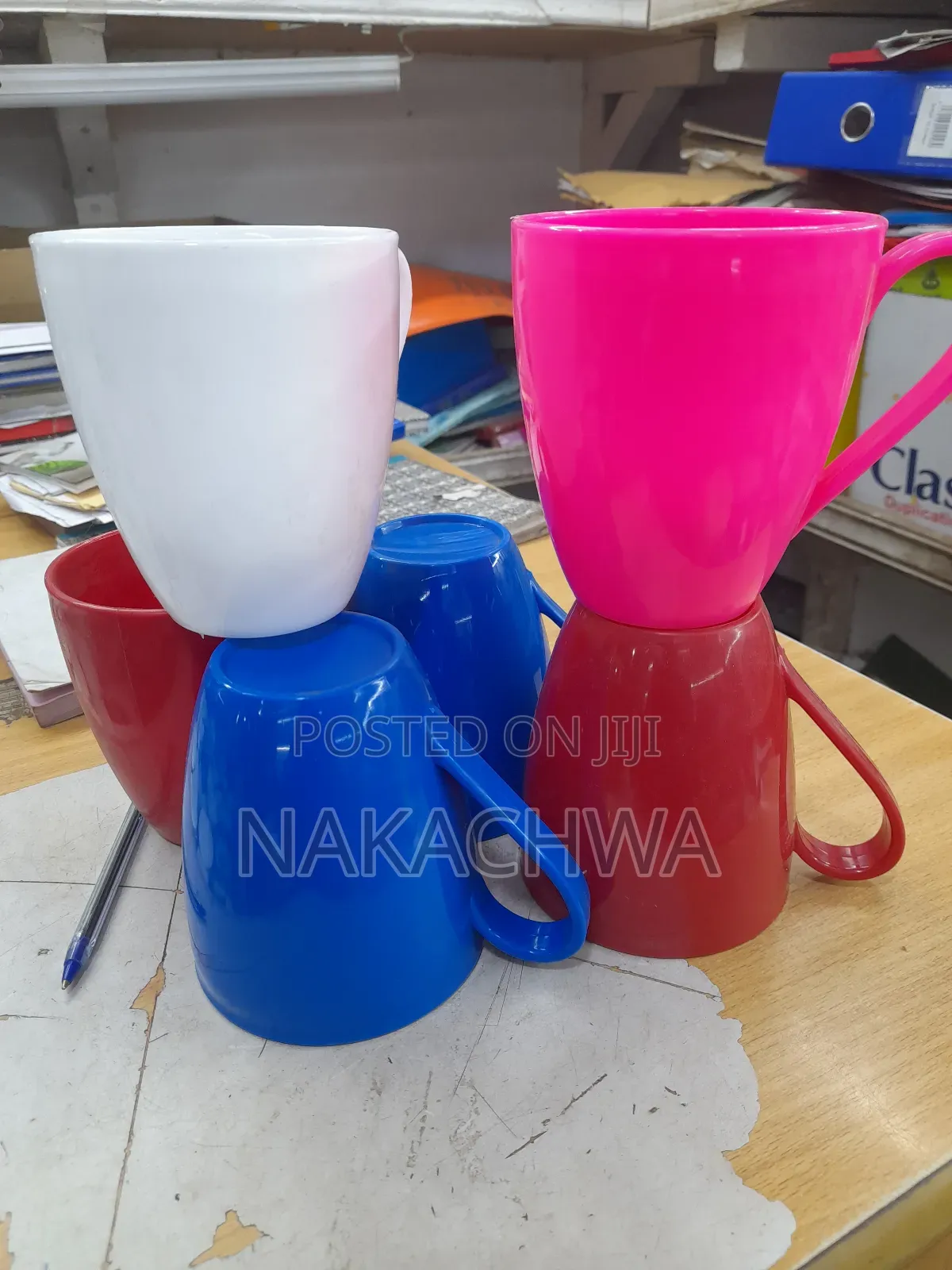 Its Good Strong Plastic Cups of 1drozen