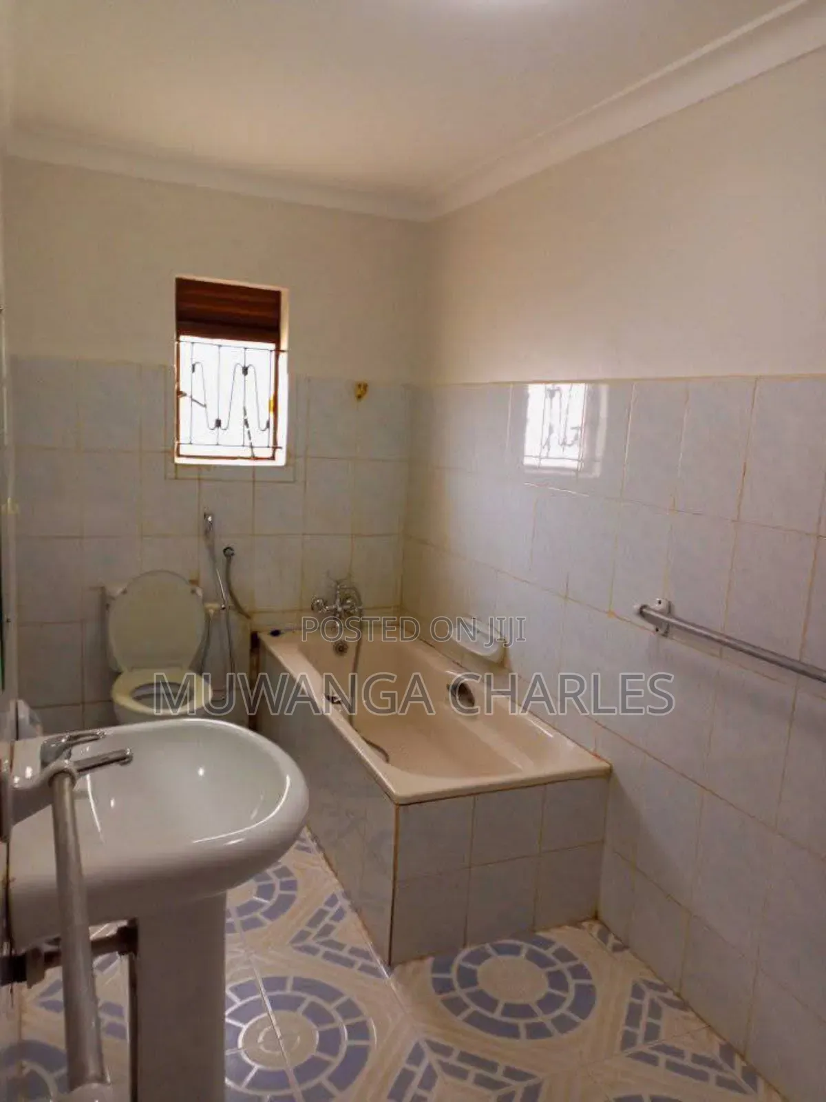 3bdrm Duplex in Fs Properties Ltd, Central Division for rent