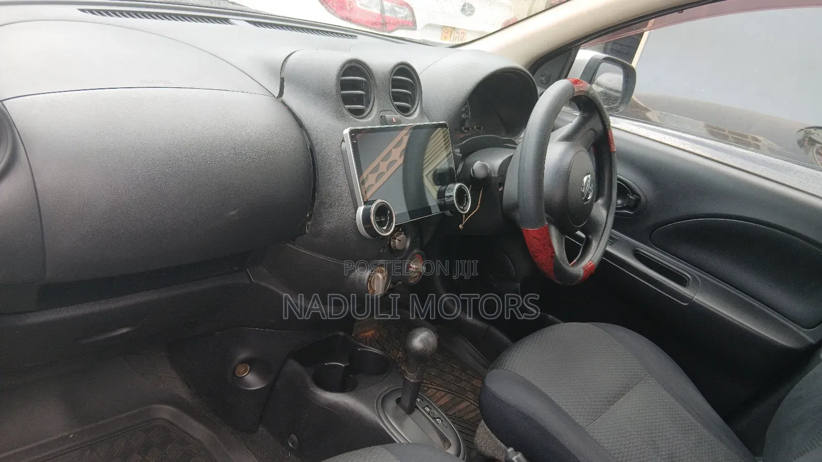 Nissan March 2015 Silver